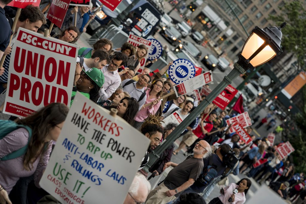 Demonstrators at the Union Rally in Foley Park