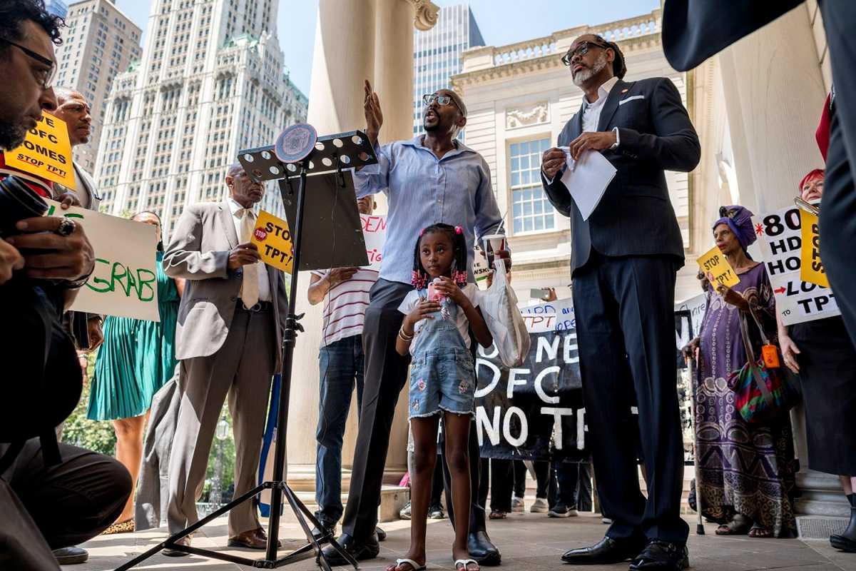 Press conference held by Councilman Robert Cornegy Jr. (right) before the long-waited hearing at City Hall on Monday. (Photo by Tsubasa Berg)