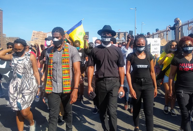 IMG_Farright_JumaaneWilliamsandwifeCenter_LouisStrakerJroftheGodSquad