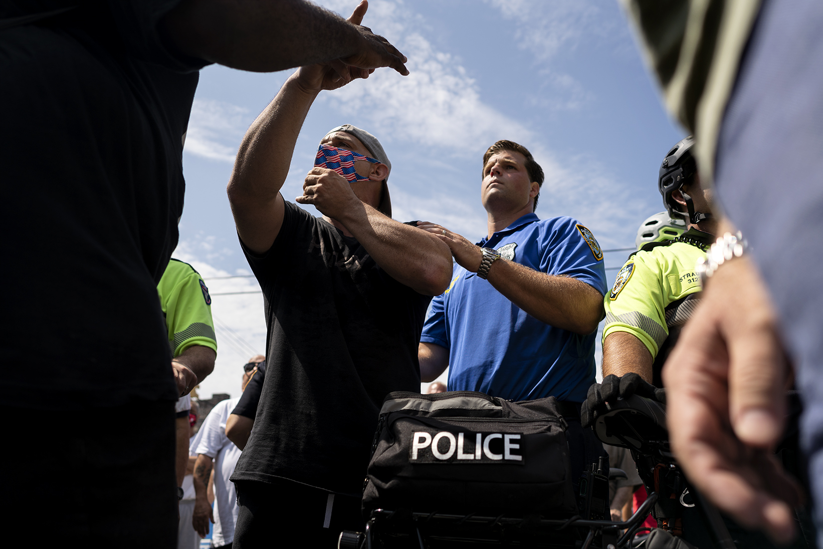 "Back the Blue" protesters clashed with "Black Lives Matter counter protesters in Dyker Heights, Brooklyn on Saturday. (Photo by Tsubasa Berg)