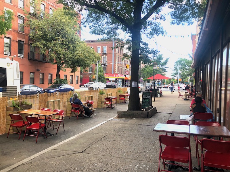 ChezOskaroutdoordining2