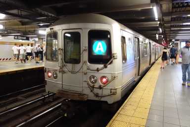 14th_St–8th_Av_td_(2019-07-11)_02