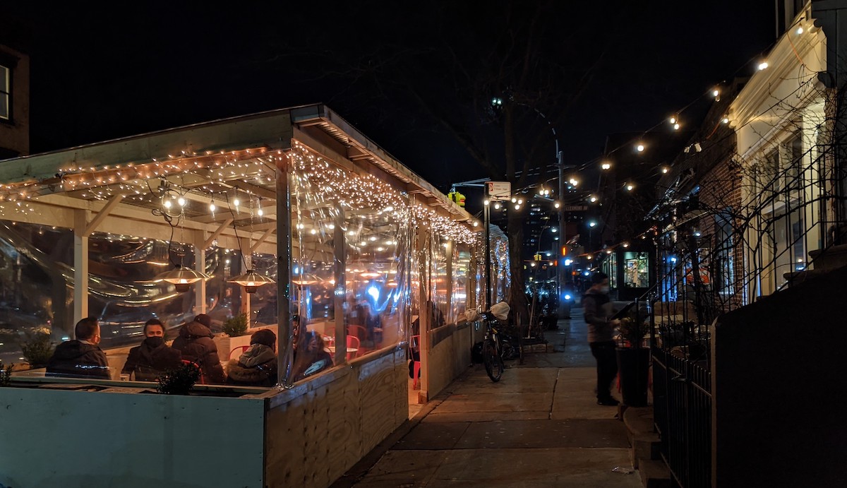 BlackIrisRestaurantonDekalbAvenue (3)