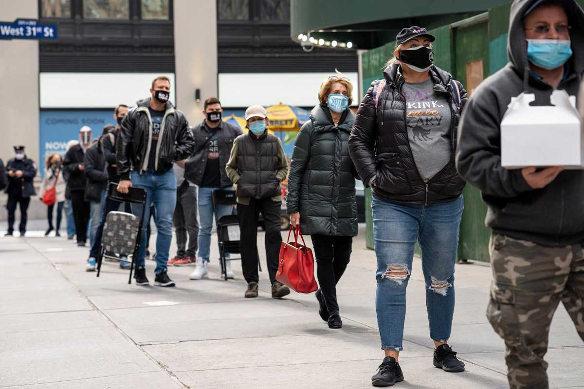 A line of voters on West 31st street to vote.