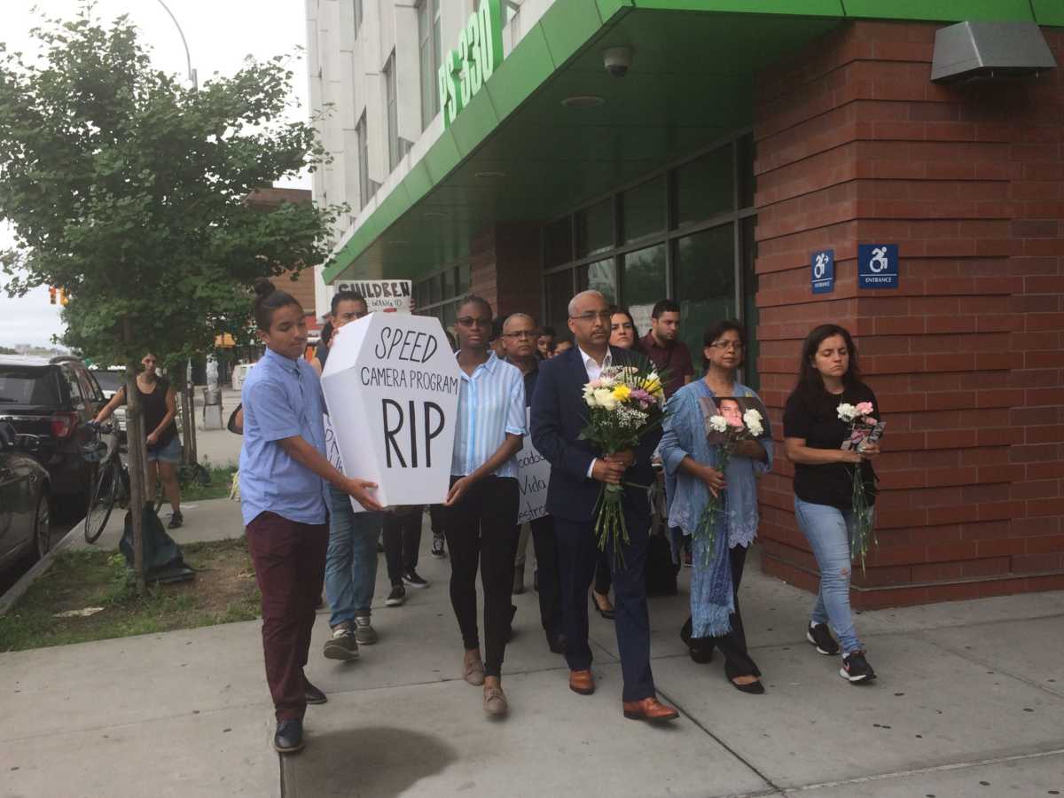 PeraltaCameraFeature