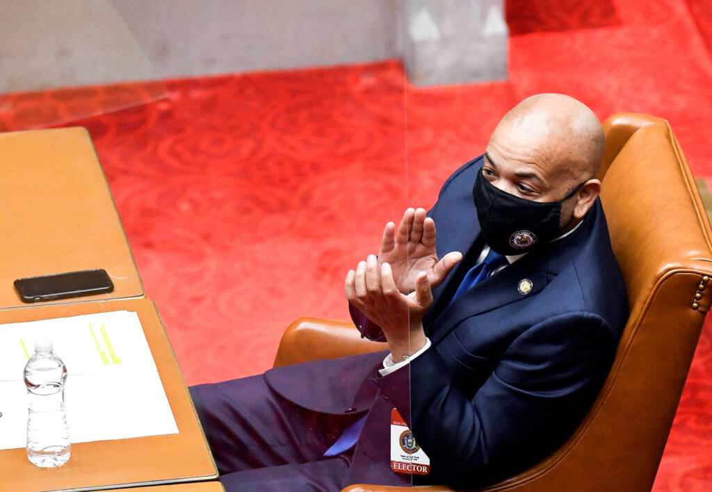 2021-03-11T232829Z_1195624291_RC2B9M9AI1HG_RTRMADP_3_NEW-YORK-CUOMO-IMPEACHMENT-1024×708-1