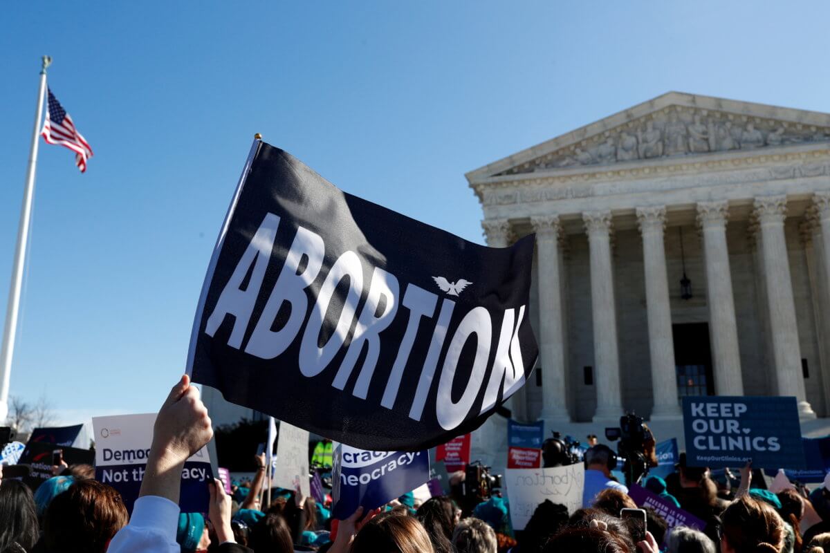 2021-09-01T055919Z_1_LYNXMPEH801CC_RTROPTP_4_USA-COURT-ABORTION-1200×800-1