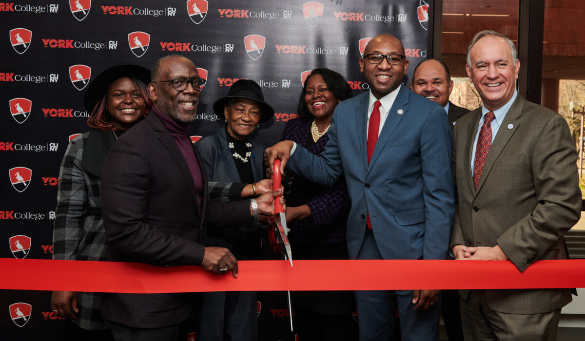 D85_5896-1200×700-1