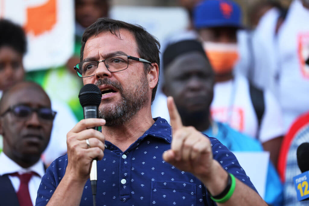 state-senator-luis-sepulveda