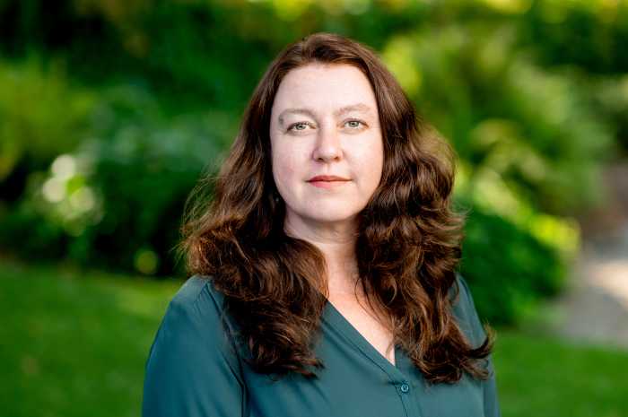 Building Decarbonization Staff PortraitsPhoto Copyright Noah Berger / 2021